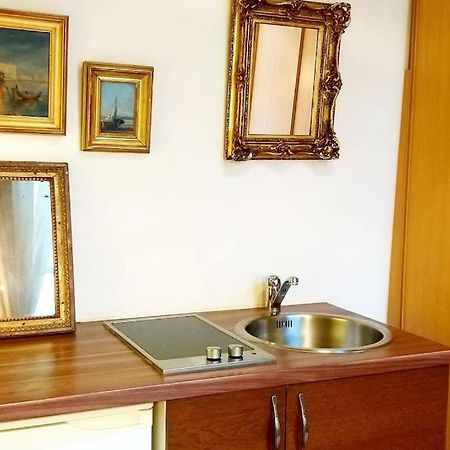 Small Luxurious Room In The Heart Of Saint Germain París Exterior foto