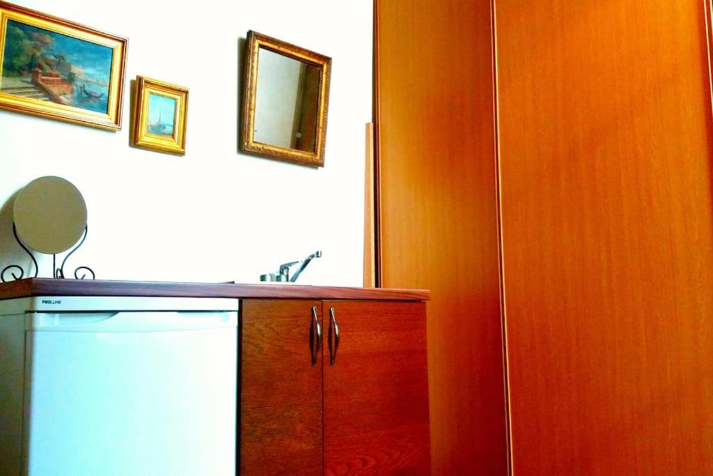 Small Luxurious Room In The Heart Of Saint Germain París Exterior foto