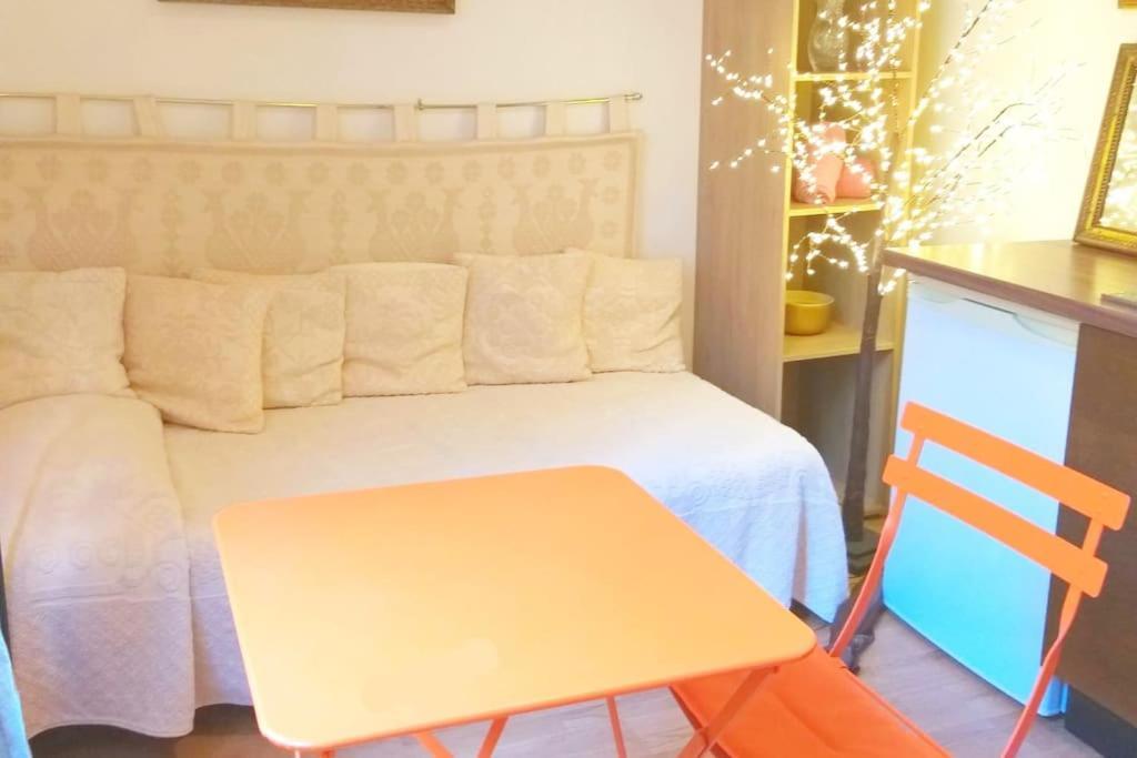 Small Luxurious Room In The Heart Of Saint Germain París Exterior foto
